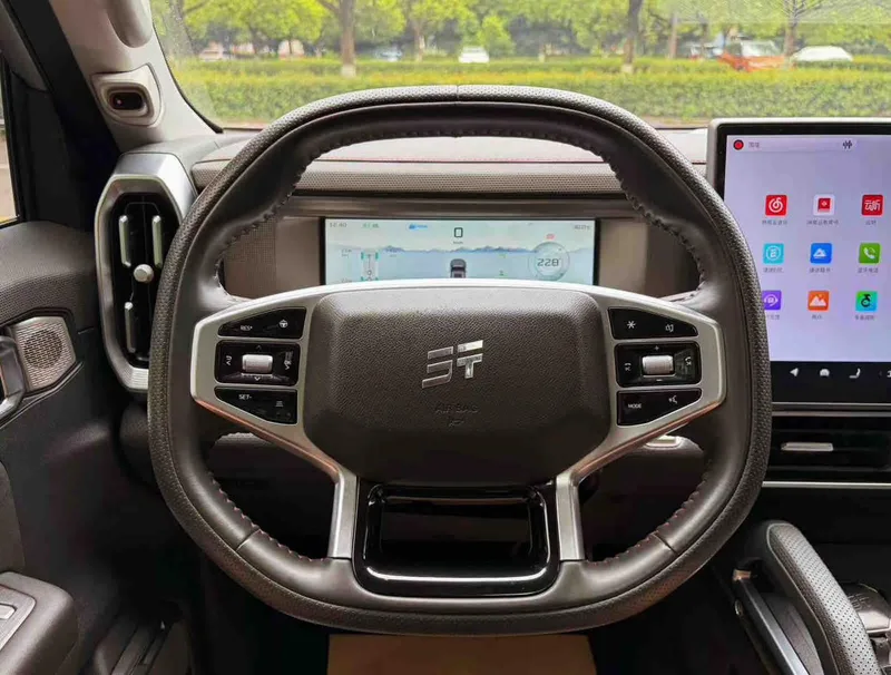 Jetour T2 2024 2.0TD Four-wheel drive Time travel PRO Entertainment Edition interior photo 13 Jetour T2 2024 2.0TD Four-wheel drive Time travel PRO Entertainment Edition interior photo 13