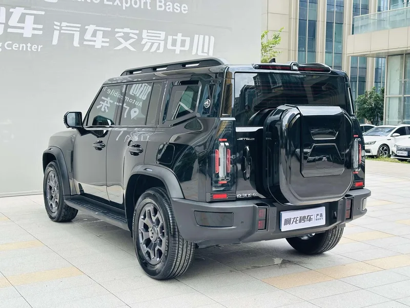 Jetour T2 2026 2.0TD XWD Discover interior foto 15 Jetour T2 2026 2.0TD XWD Discover interior foto 15