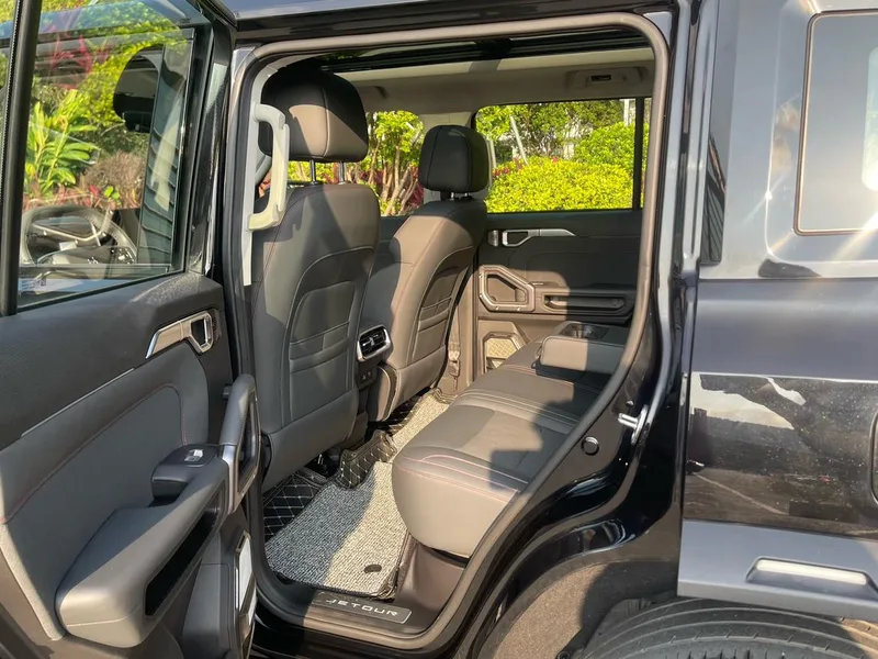 Jetour T2 2023 2.0TD Four-wheel drive Time travel PRO interior photo 11 Jetour T2 2023 2.0TD Four-wheel drive Time travel PRO interior photo 11