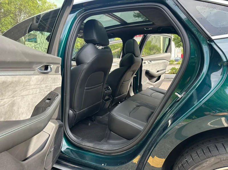 Geely Preface 2023 2.0T Only this turquoise version exterior photo 8