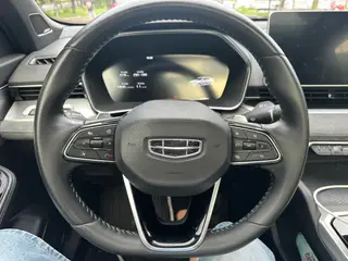 Geely Preface 2023 2.0T Only this turquoise version interior photo 17