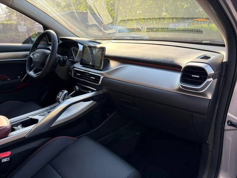 Geely Coolray 2021 240T DCT Platinum Edition interior photo 9 Geely Coolray 2021 240T DCT Platinum Edition interior photo 9