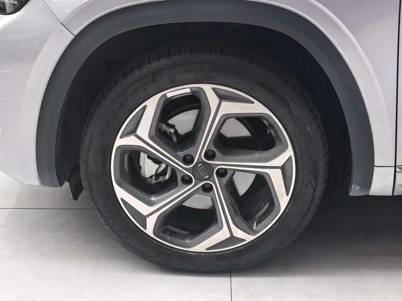Geely Monjaro 2024 2.0TD DCT EVO Two-wheel drive Changfeng version exterior photo 8 Geely Monjaro 2024 2.0TD DCT EVO Two-wheel drive Changfeng version exterior photo 8