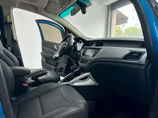Geely Vision X3 2017 1.5L Tipo de lujo automático exterior foto 4 Geely Vision X3 2017 1.5L Tipo de lujo automático exterior foto 4