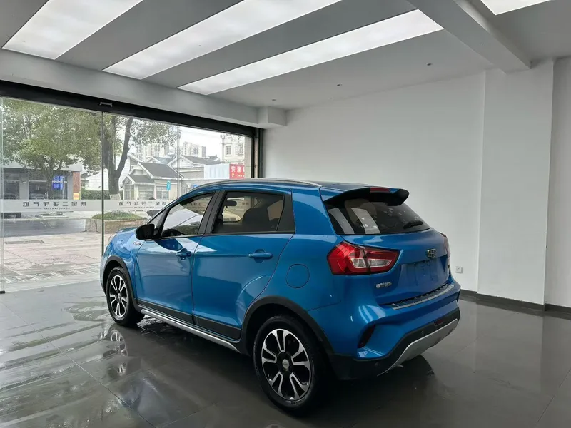 Geely Vision X3 2017 1.5L Tipo de lujo automático interior foto 7 Geely Vision X3 2017 1.5L Tipo de lujo automático interior foto 7