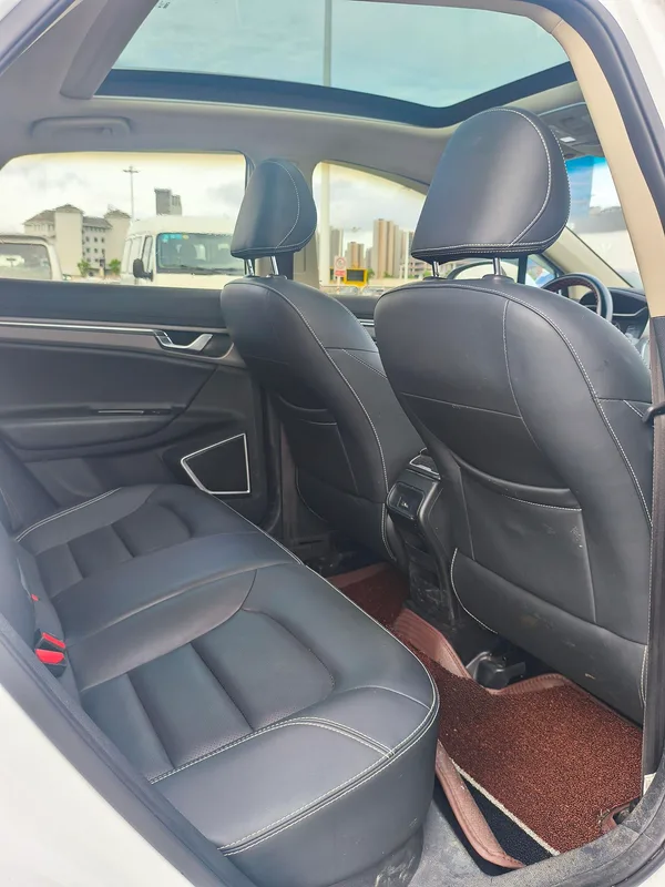 Geely Emgrand GS 2016 Elegant Edition 1.8L Manual collar type interior photo 12