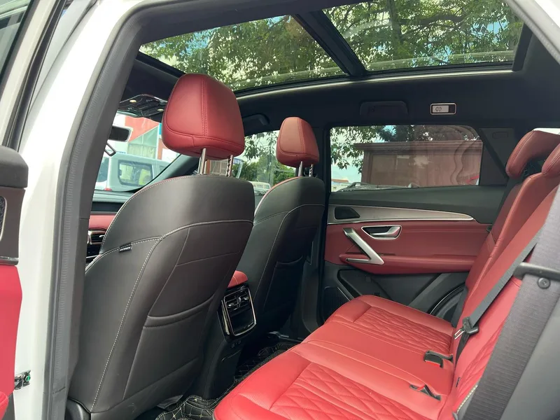 Jetour X70 PLUS 2024 Champion Edition 1.5T DCT Champion PRO 5 seat interior photo 7 Jetour X70 PLUS 2024 Champion Edition 1.5T DCT Champion PRO 5 seat interior photo 7