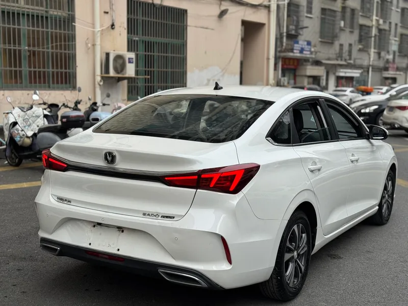 Changan Eado 2021 PLUS 1.6L GDI CVT Elite-type exterior photo 3 Changan Eado 2021 PLUS 1.6L GDI CVT Elite-type exterior photo 3