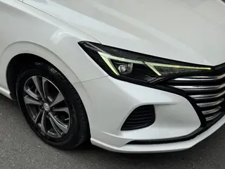 Changan Eado 2021 PLUS 1.6L GDI CVT Elite-type exterior photo 4 Changan Eado 2021 PLUS 1.6L GDI CVT Elite-type exterior photo 4