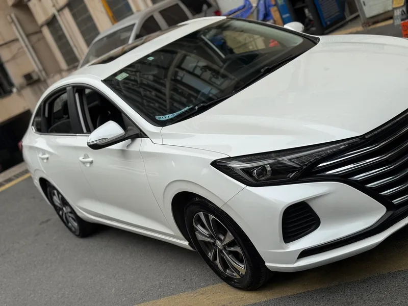 Changan Eado 2021 PLUS 1.6L GDI CVT Elite-type exterior photo 6 Changan Eado 2021 PLUS 1.6L GDI CVT Elite-type exterior photo 6