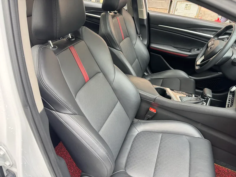 Changan Eado 2021 PLUS 1.6L GDI CVT Elite-type interior photo 10 Changan Eado 2021 PLUS 1.6L GDI CVT Elite-type interior photo 10