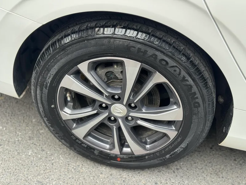 Changan Eado 2021 PLUS 1.6L GDI CVT Elite-type interior photo 14 Changan Eado 2021 PLUS 1.6L GDI CVT Elite-type interior photo 14