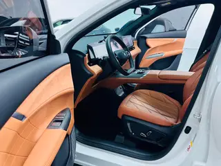Changan CS75 PLUS 2026 Четвертое поколение 1.5T Новый синий кит экстерьер фото 4 Changan CS75 PLUS 2026 Четвертое поколение 1.5T Новый синий кит экстерьер фото 4