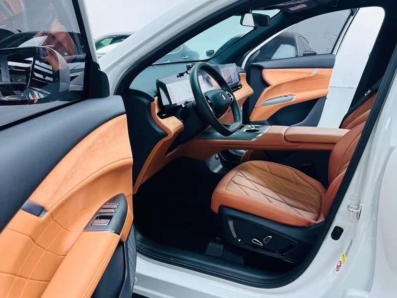 Changan CS75 PLUS 2026 Четвертое поколение 1.5T Новый синий кит экстерьер фото 4 Changan CS75 PLUS 2026 Четвертое поколение 1.5T Новый синий кит экстерьер фото 4