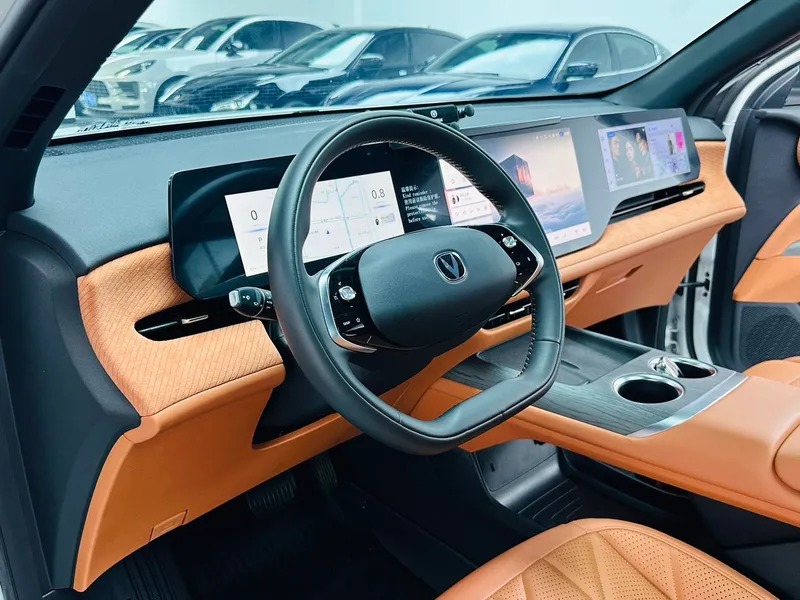 Changan CS75 PLUS 2026 Четвертое поколение 1.5T Новый синий кит экстерьер фото 5 Changan CS75 PLUS 2026 Четвертое поколение 1.5T Новый синий кит экстерьер фото 5