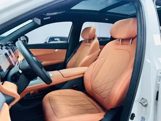Changan CS75 PLUS 2026 Четвертое поколение 1.5T Новый синий кит интерьер фото 10 Changan CS75 PLUS 2026 Четвертое поколение 1.5T Новый синий кит интерьер фото 10