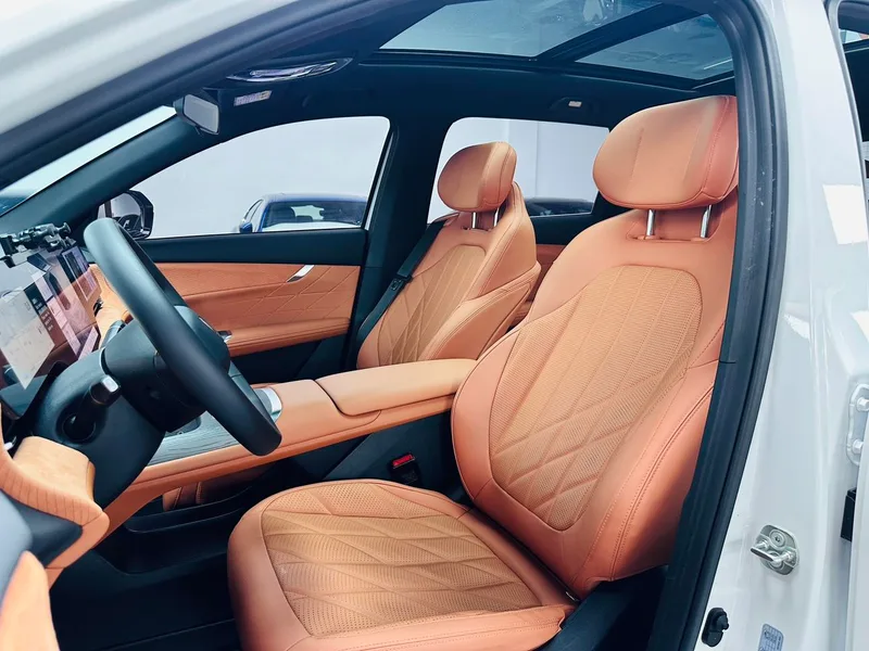 Changan CS75 PLUS 2026 Четвертое поколение 1.5T Новый синий кит интерьер фото 10 Changan CS75 PLUS 2026 Четвертое поколение 1.5T Новый синий кит интерьер фото 10