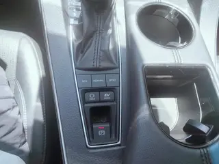 Toyota Avalon 2019 Dual Power 2.5L Luxury Edition Country VI interior photo 14