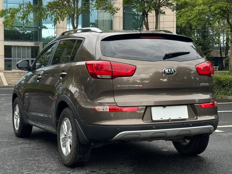 Kia Sportage 2016 2.0L Automatic two-drive version GL exterior photo 3 Kia Sportage 2016 2.0L Automatic two-drive version GL exterior photo 3