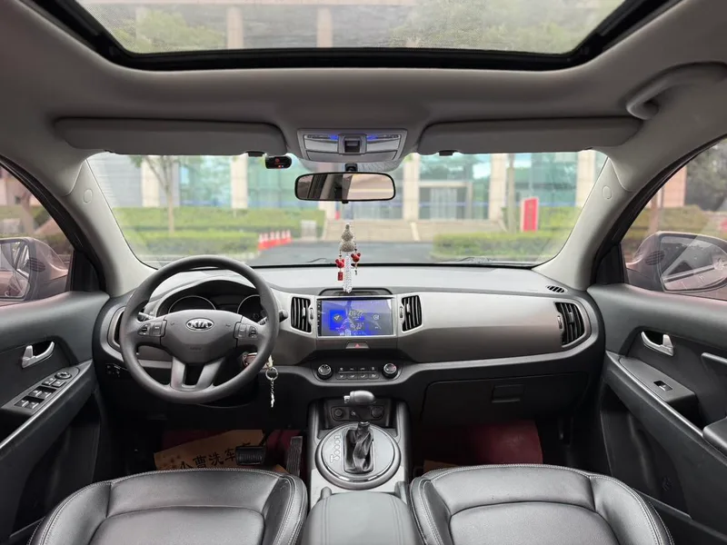 Kia Sportage 2016 2.0L Automatic two-drive version GL exterior photo 5 Kia Sportage 2016 2.0L Automatic two-drive version GL exterior photo 5
