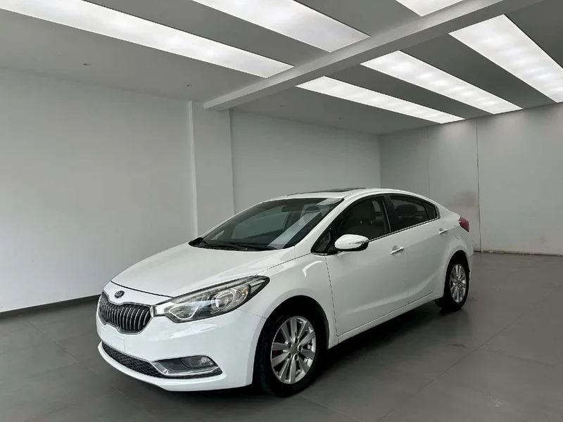 Kia K3 2013 1.6L Automatic GLS exterior photo 1 Kia K3 2013 1.6L Automatic GLS exterior photo 1