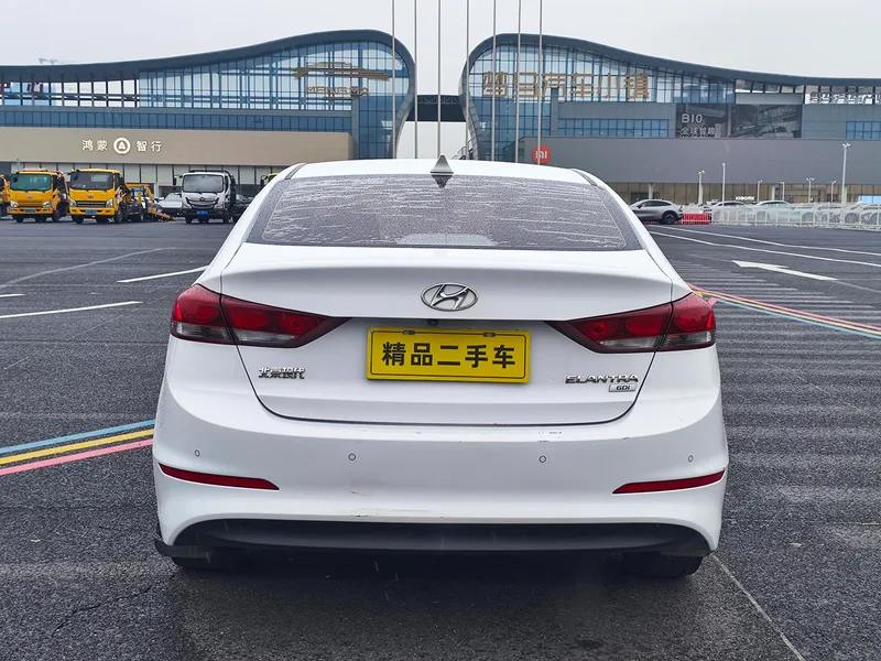 Hyundai Elantra Lingdong 2018 1.6L Automatic 15 Anniversary Special Edition exterior photo 7