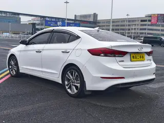 Hyundai Elantra Lingdong 2018 1.6L Automatic 15 Anniversary Special Edition exterior photo 8