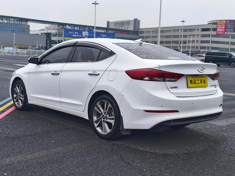 Hyundai Elantra Lingdong 2018 1.6L Automatic 15 Anniversary Special Edition exterior photo 8