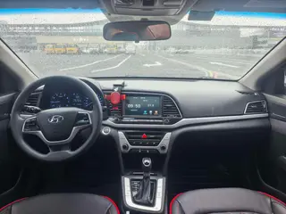 Hyundai Elantra Lingdong 2018 1.6L Automatic 15 Anniversary Special Edition interior photo 14