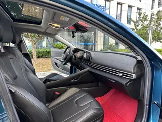 Hyundai Elantra 2021 1.5L CVT LUX Versión de lujo exterior foto 8