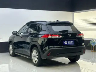 Toyota Corolla Cross 2023 2.0L CVT Elite Edition interior photo 10 Toyota Corolla Cross 2023 2.0L CVT Elite Edition interior photo 10