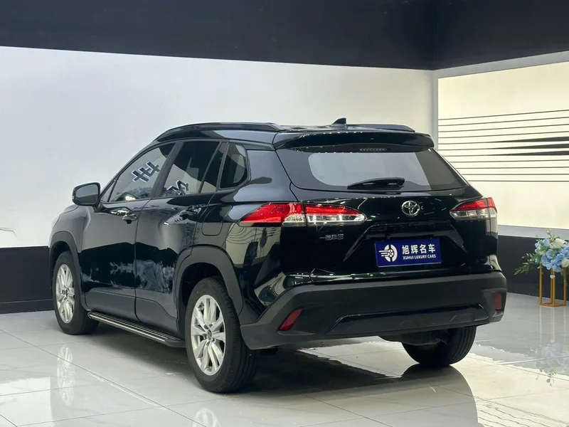 Toyota Corolla Cross 2023 2.0L CVT Elite Edition interior photo 10 Toyota Corolla Cross 2023 2.0L CVT Elite Edition interior photo 10