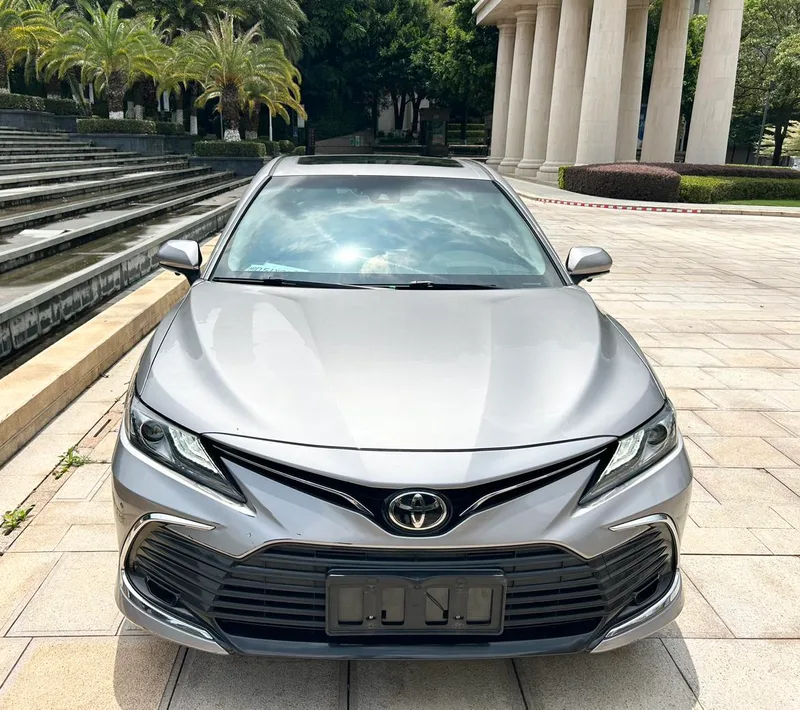 Toyota Camry 2021 2.0G Luxury Edition exterior photo 2