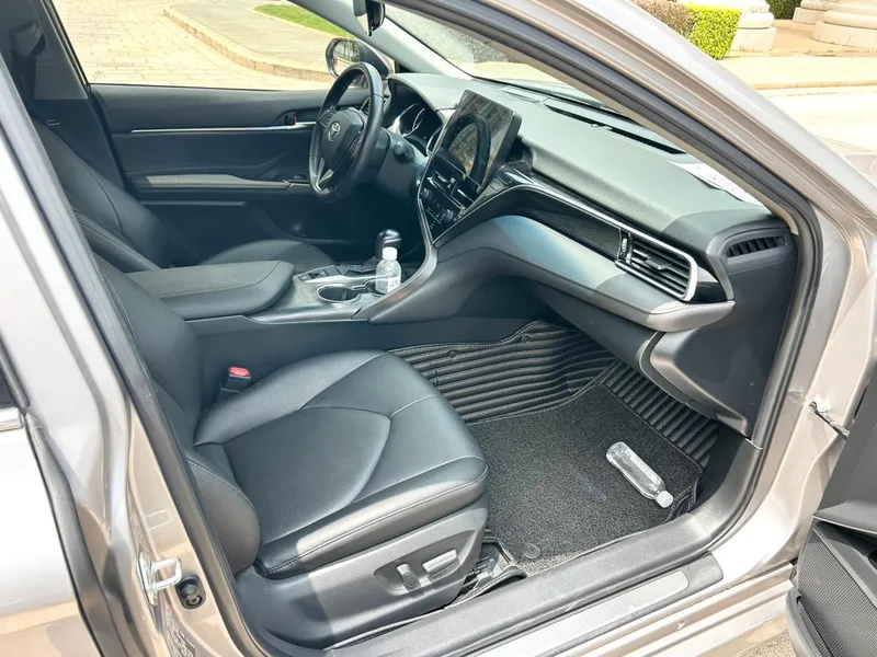 Toyota Camry 2021 2.0G Luxury Edition exterior photo 4