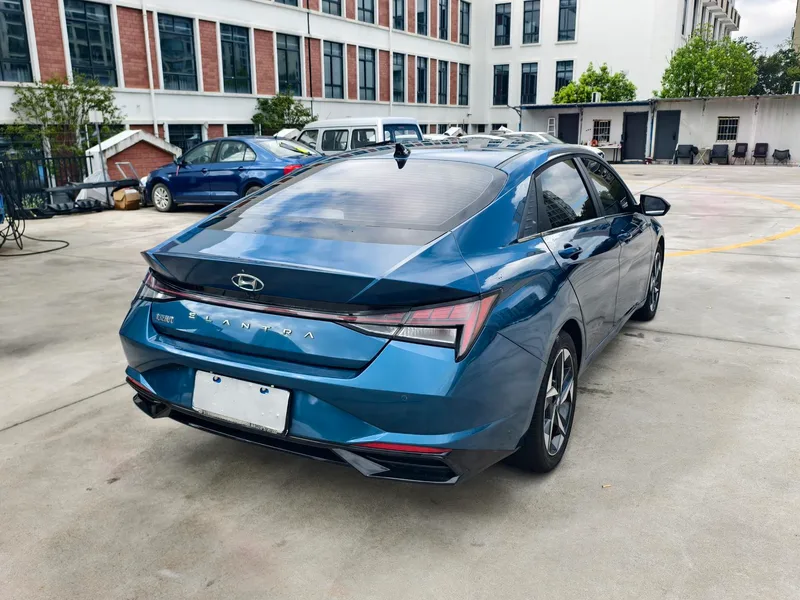 Hyundai Elantra 2021 1.5L CVT LUX Premium Edition exterior photo 5 Hyundai Elantra 2021 1.5L CVT LUX Premium Edition exterior photo 5
