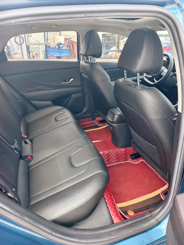 Hyundai Elantra 2021 1.5L CVT LUX Premium Edition interior photo 9 Hyundai Elantra 2021 1.5L CVT LUX Premium Edition interior photo 9