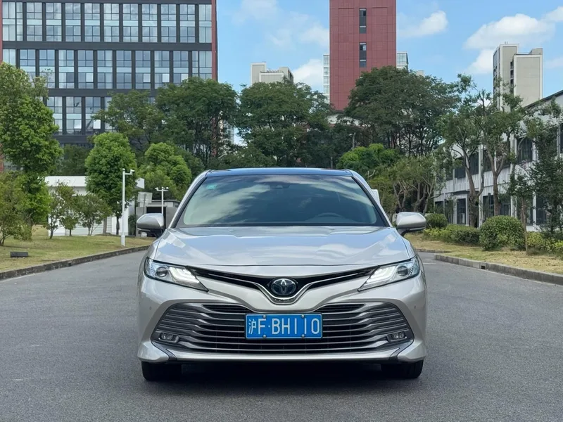 Toyota Camry 2019 Double moteur 2.5HG Version de luxe État VI extérieur photo 2 Toyota Camry 2019 Double moteur 2.5HG Version de luxe État VI extérieur photo 2