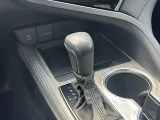 Toyota Camry 2019 Double moteur 2.5HG Version de luxe État VI intérieur photo 12 Toyota Camry 2019 Double moteur 2.5HG Version de luxe État VI intérieur photo 12