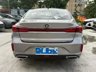 Changan Eado 2021 PLUS Blue whale NE 1.4T GDI DCT Premium Trim interior photo 8 Changan Eado 2021 PLUS Blue whale NE 1.4T GDI DCT Premium Trim interior photo 8