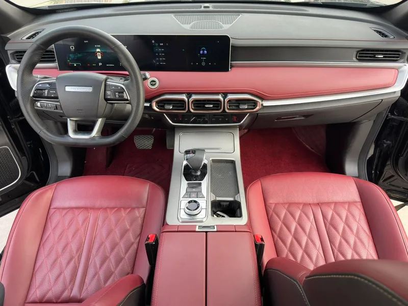Jetour X70 PLUS 2024 Champion Edition 1.5T DCT Champion MAX+ 7 seat interior photo 7