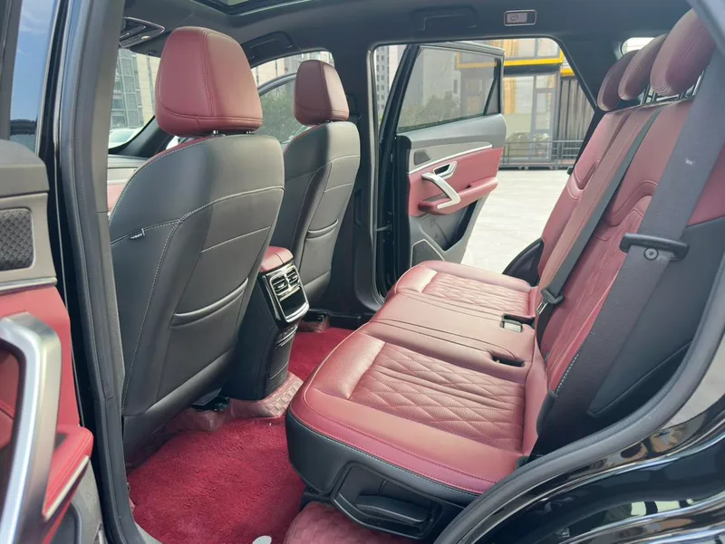 Jetour X70 PLUS 2024 Champion Edition 1.5T DCT Champion MAX+ 7 seat interior photo 8