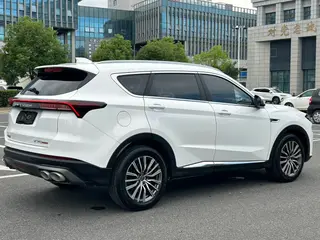 Jetour X70 PLUS 2024 Чемпионская версия 1.5T DCT Чемпион PRO 5 Кресло интерьер фото 10