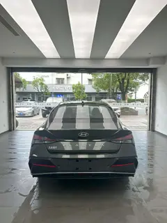 Hyundai Elantra 2023 1.5L CVT GLX Versión de élite interior foto 8
