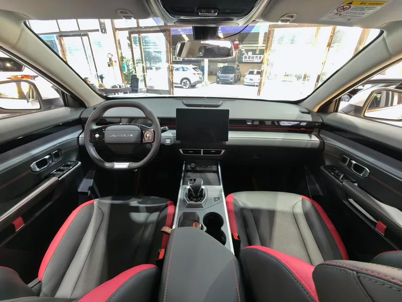 Jetour Dasheng 2025 1.5T DCT Youth UP interior photo 9