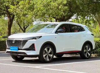 Changan CS55 PLUS 2022 Второе поколение 1.5T DCT Премиальная комплектация
