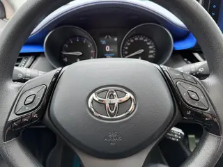 Toyota C-HR 2022 2.0L Versión líder interior foto 12