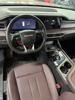 Jetour X90 PLUS 2024 1.6TD DCT Семейная счастливая версия интерьер фото 8