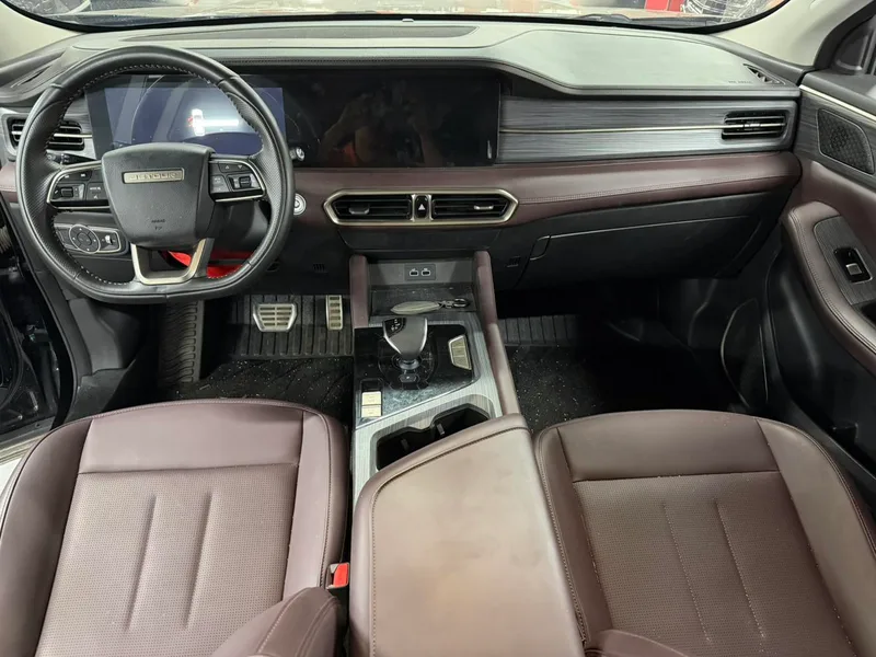 Jetour X90 PLUS 2024 1.6TD DCT Семейная счастливая версия интерьер фото 12
