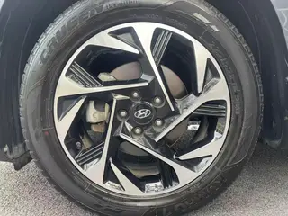 Hyundai Custo 2021 270TGDi Premium Edition LUX interior photo 11 Hyundai Custo 2021 270TGDi Premium Edition LUX interior photo 11