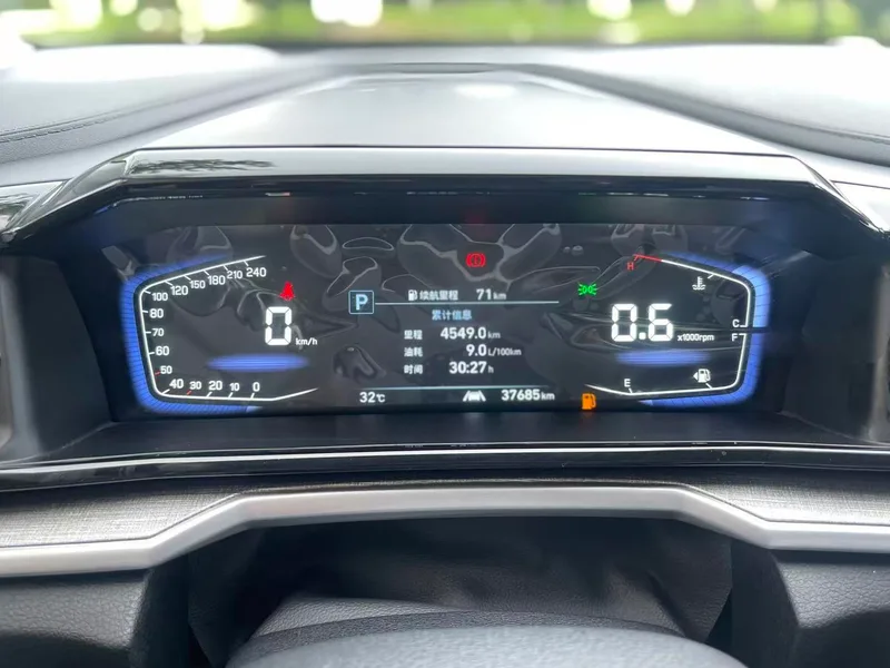 Hyundai Custo 2021 270TGDi Premium Edition LUX interior photo 18 Hyundai Custo 2021 270TGDi Premium Edition LUX interior photo 18
